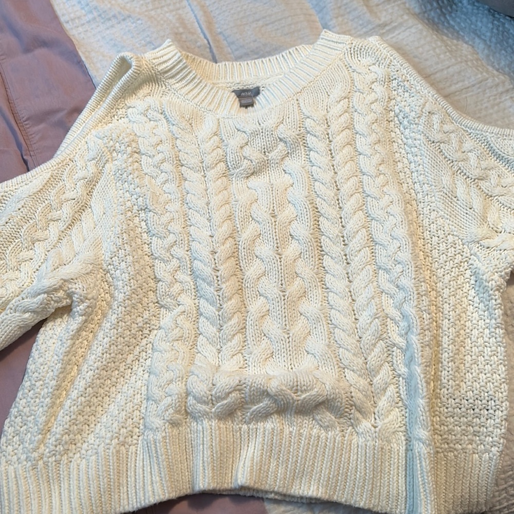 medium, aerie sweater